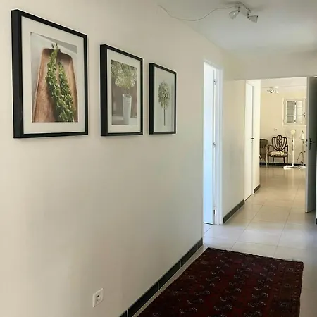 度假居 French Idyll In Authentic Village