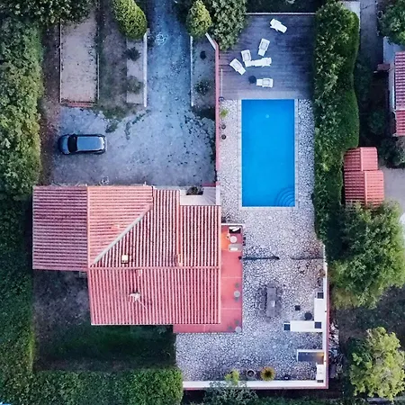 French Idyll In Authentic Village بيت للعطل *
